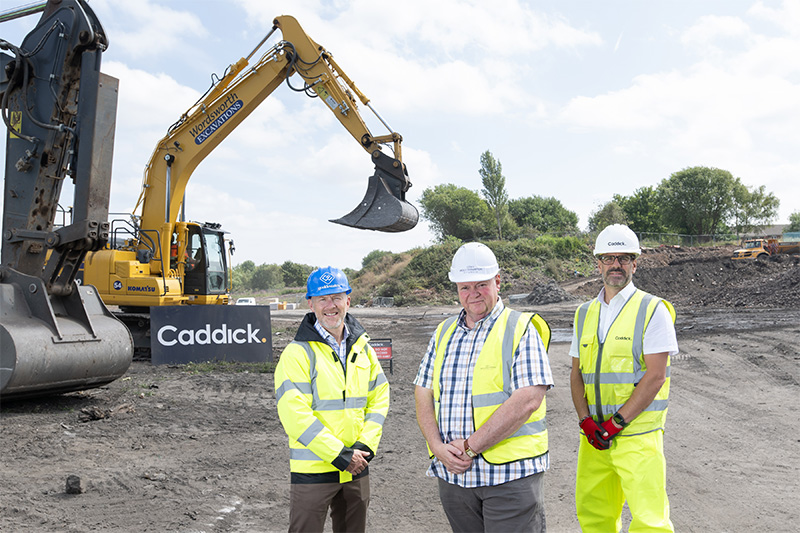 (l-r) Dominic Goold, managing director of Goold Estates; Councillor Stephen Simkins, City of Wolverhampton Council Leader; Ian Calder, operations manager, Caddick Construction.